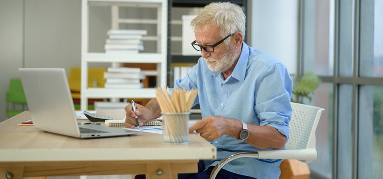 Quelles sont les raisons qui poussent les seniors à travailler après la retraite ?